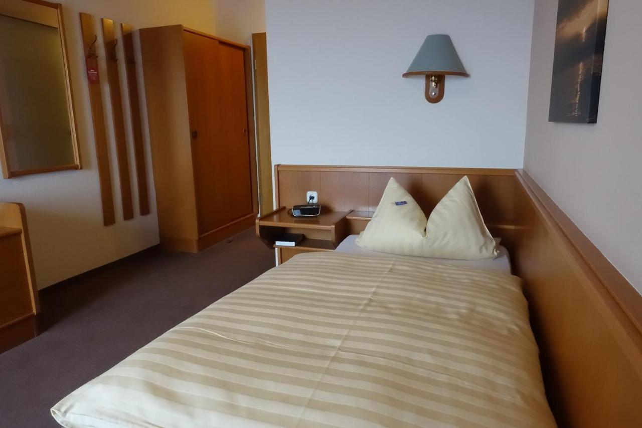 Hotel Gasthof Schoenblick Neumarkt in der Oberpfalz Esterno foto